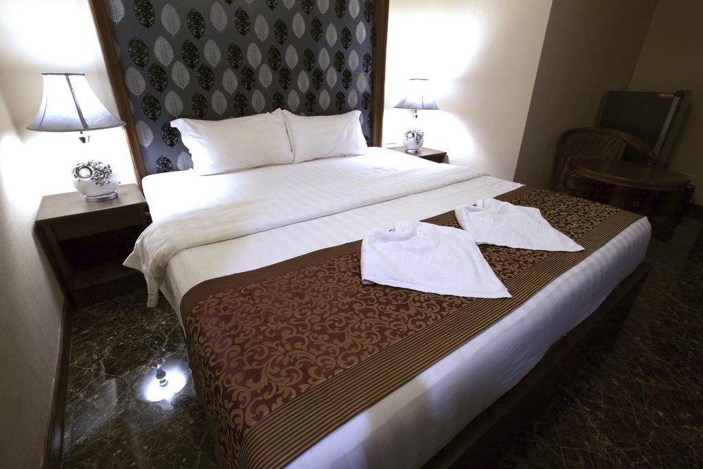 Katesiree House Hotel Pattaya Exterior photo