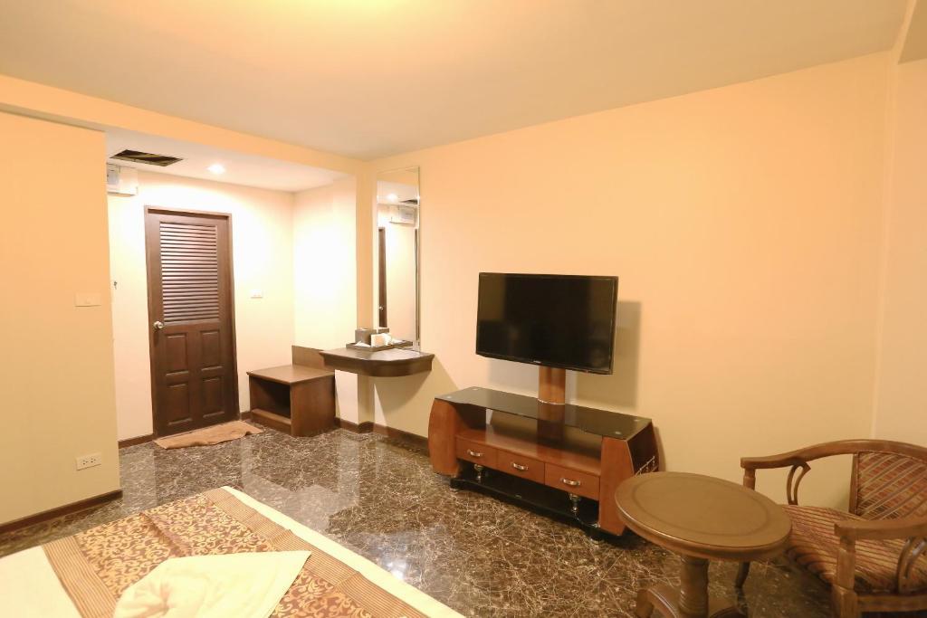 Katesiree House Hotel Pattaya Exterior photo