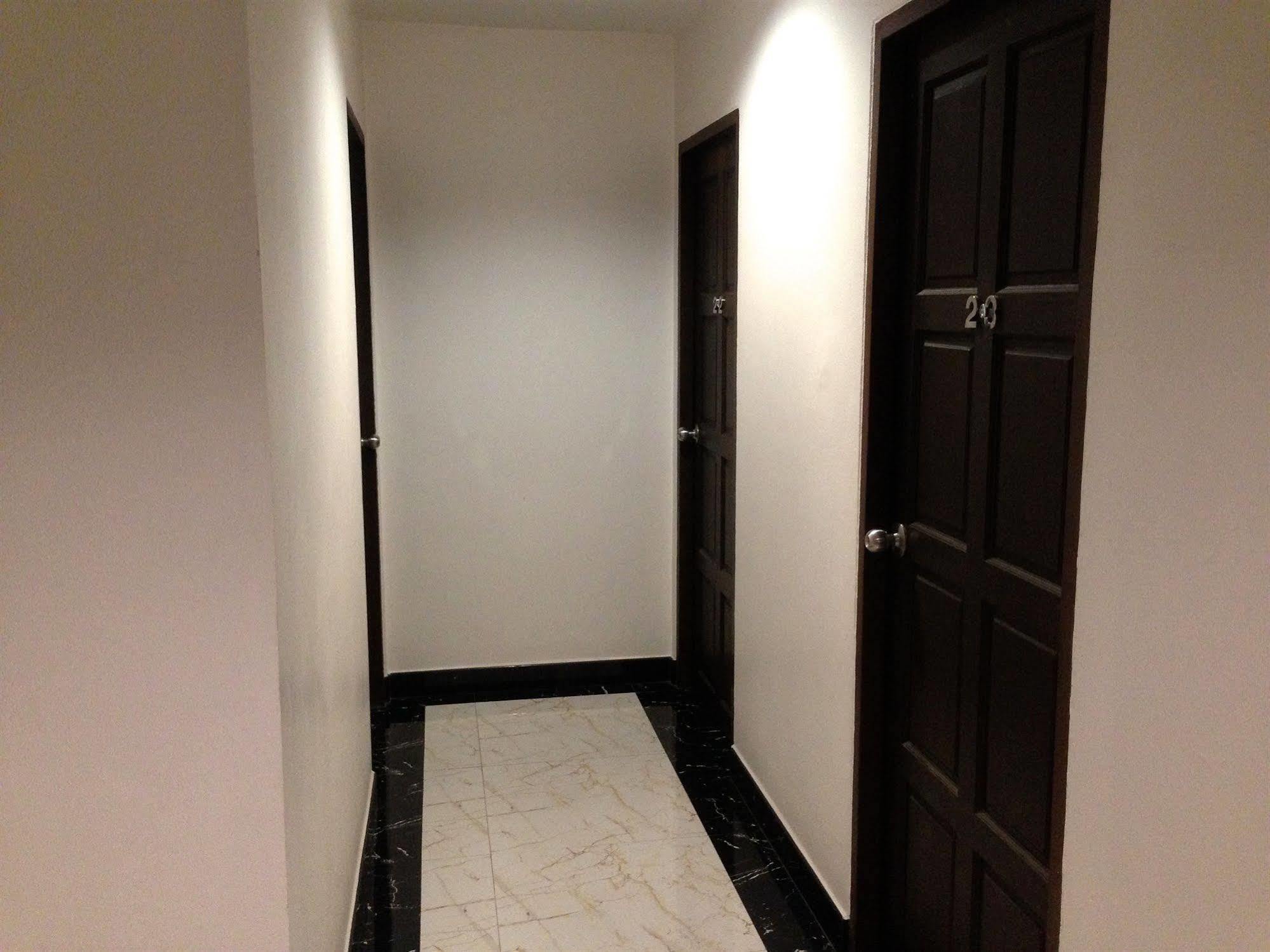 Katesiree House Hotel Pattaya Exterior photo