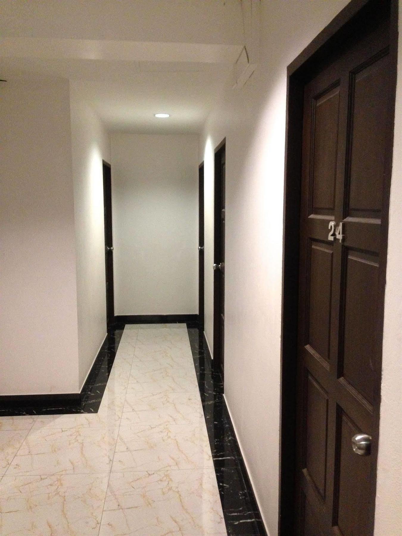 Katesiree House Hotel Pattaya Exterior photo