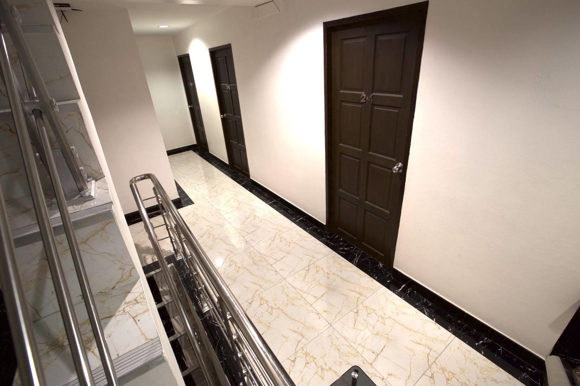 Katesiree House Hotel Pattaya Exterior photo